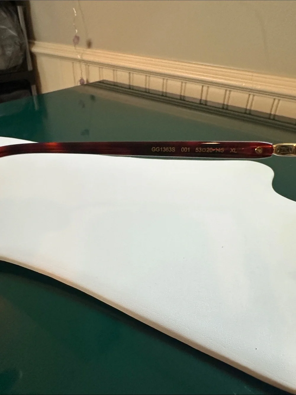 Gucci Men’s Square Sunglasses in Black and Gold-Tone